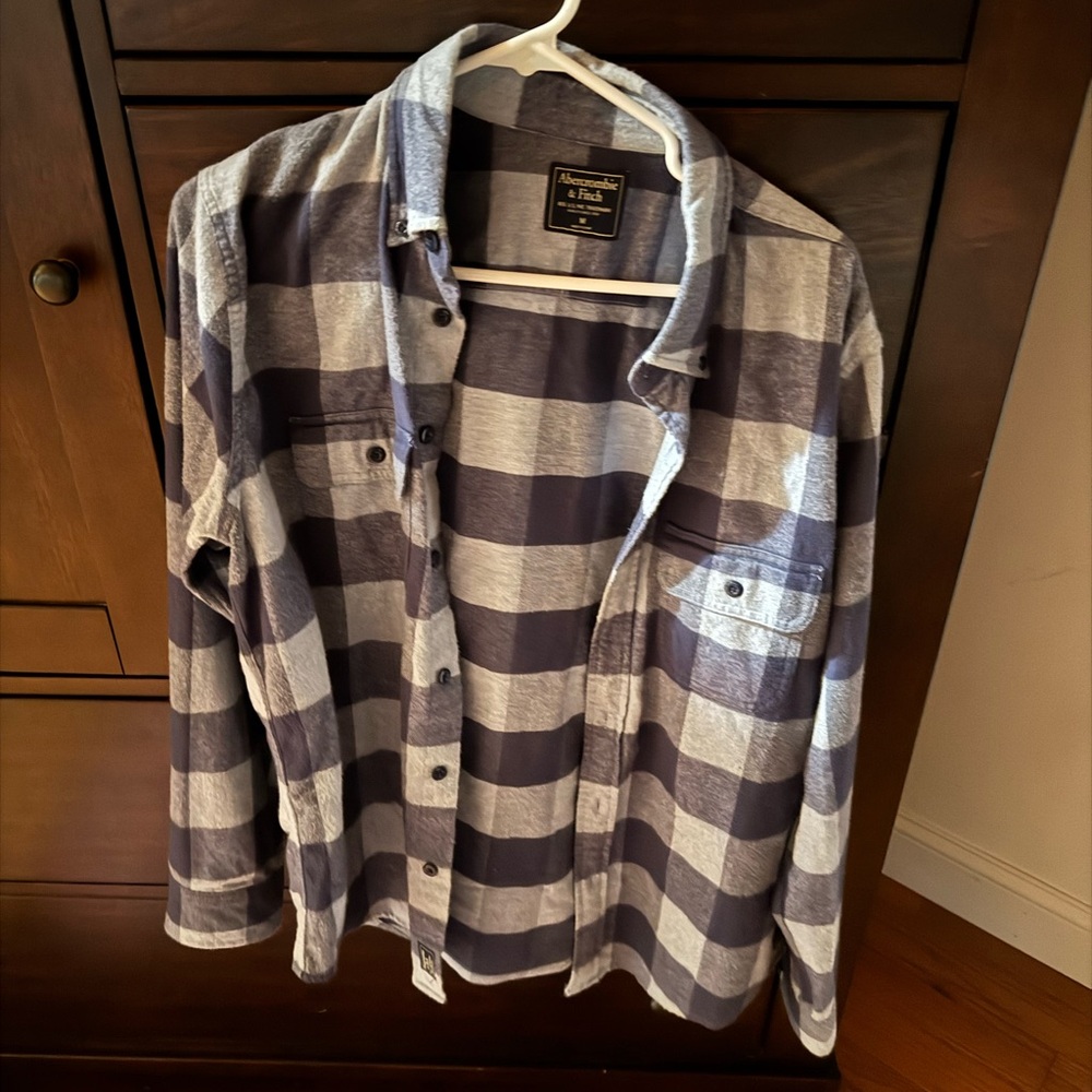 Abercrombie & Fitch Blue and White Casual Button Down Flannel Shirt